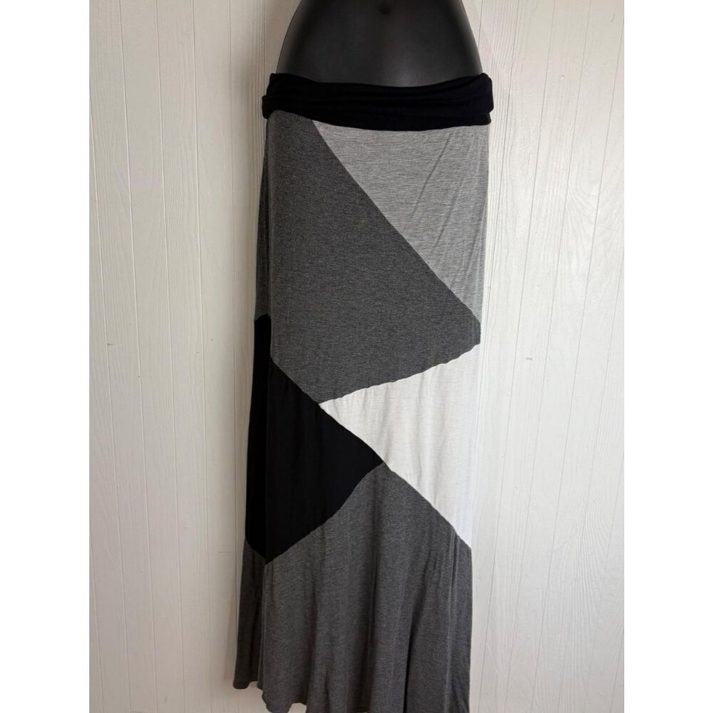 Medium Hearts Colorblock Fold-Over Waist Maxi Skirt - Black, Gray & White